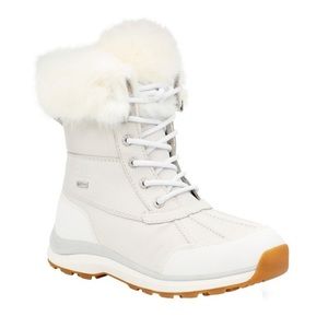 UGG Adirondack III Fluff Womens Boots